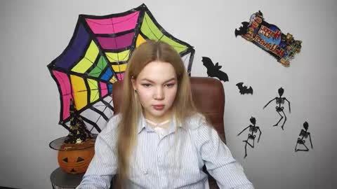 stellalights online show from October 22, 2025, 12:16 pm