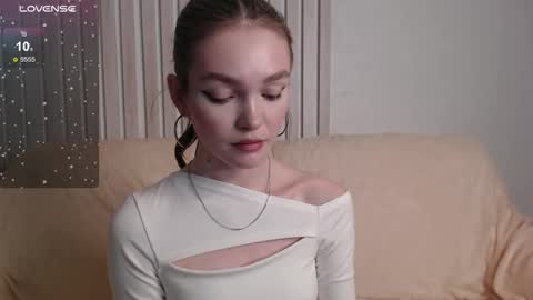 stellapayne online show from November 27, 2025, 11:40 pm