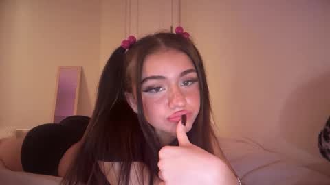 Snapshot of stellapearl chatting on October 2, 2025, 7:26 am stellapearl online show from October 2, 2025, 7:26 am