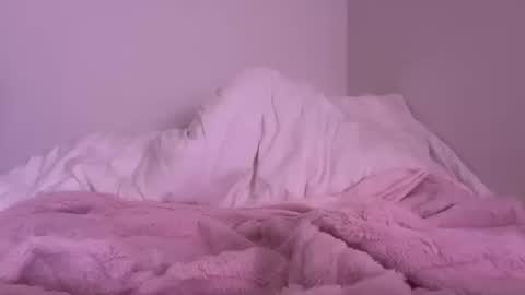 Snapshot of stellapearl chatting on October 10, 2025, 7:24 pm stellapearl online show from October 10, 2025, 7:24 pm