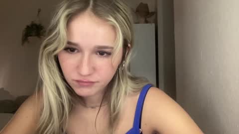 Snapshot of stellaraexox chatting on January 13, 2025, 12:19 am stellaraexox online show from January 13, 2025, 12:19 am