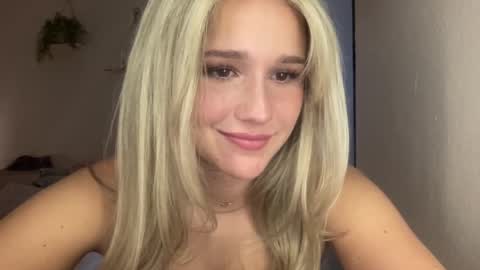 Snapshot of stellaraexox chatting on January 22, 2025, 11:53 pm stellaraexox online show from January 22, 2025, 11:53 pm