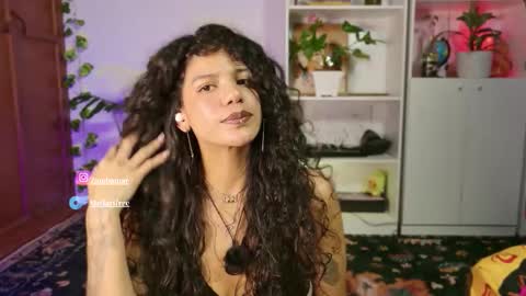 stellart_ online show from November 21, 2025, 12:10 am