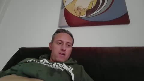 sten015 online show from December 4, 2025, 1:31 pm