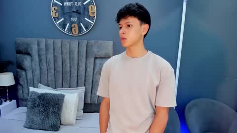 Stephane Rouss online show from October 28, 2025, 9:06 pm