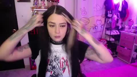 Snapshot of stephani_rousso chatting on June 16, 2026, 11:40 pm joha cosmo online show from June 16, 2026, 11:40 pm