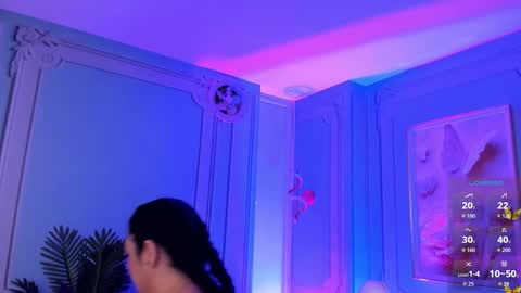         online show from October 31, 2025, 2:56 am