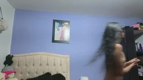 Snapshot of stephania_t chatting on July 14, 2026, 2:23 pm Stephania online show from July 14, 2026, 2:23 pm