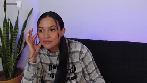 Snapshot of stephanie_ross_ chatting on November 27, 2025, 12:24 am Stephanie online show from November 27, 2025, 12:24 am