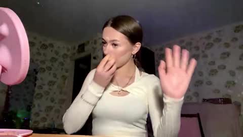 Snapshot of stephaniflicek chatting on February 25, 2026, 2:59 pm Stephani online show from February 25, 2026, 2:59 pm