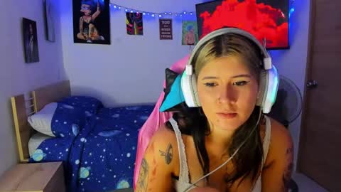 Stephany  independient model  online show from January 17, 2025, 4:39 am