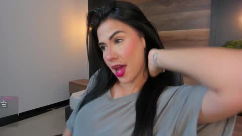 Snapshot of stephanya_ chatting on December 20, 2025, 7:10 pm S T E P H A N Y A online show from December 20, 2025, 7:10 pm