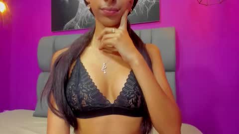 Sthep  online show from December 16, 2025, 8:58 pm