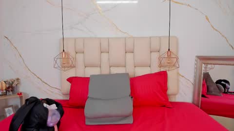 Stefanny online show from February 11, 2025, 10:07 pm