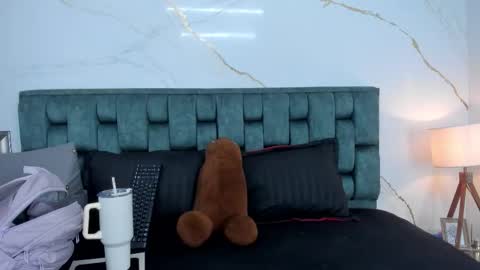 Stefanny online show from November 14, 2025, 12:09 am