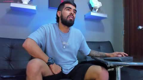    ................     online show from November 11, 2025, 5:02 pm