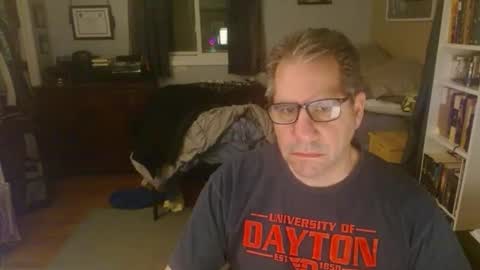 stephenhal9 online show from April 9, 2026, 3:28 am