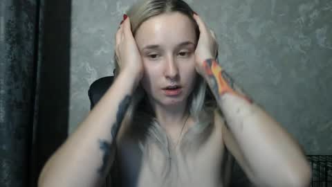 Snapshot of stephiepink chatting on December 4, 2025, 12:14 pm Grace online show from December 4, 2025, 12:14 pm