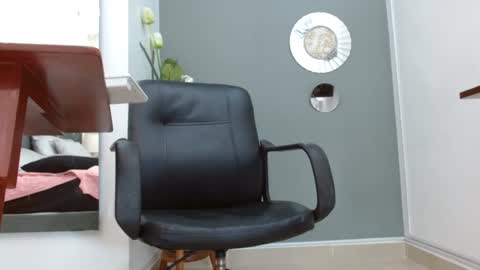 stephyjonesph online show from December 22, 2024, 4:06 pm