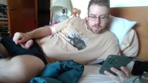 Snapshot of sterben13v chatting on May 28, 2026, 12:13 pm Ian23602 online show from May 28, 2026, 12:13 pm