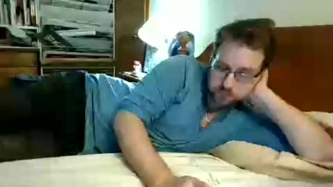 Ian23602 online show from July 18, 2026, 12:15 am