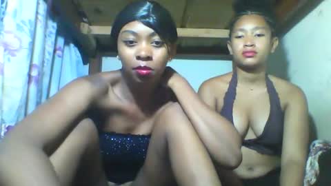 sterina0102 online show from December 5, 2025, 7:54 pm