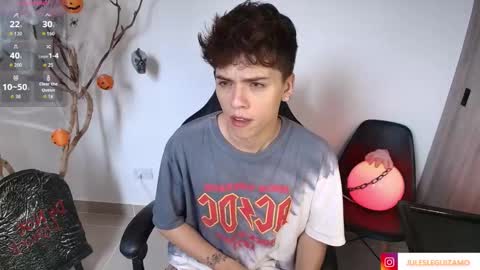 Stev austin  online show from October 18, 2025, 7:03 pm