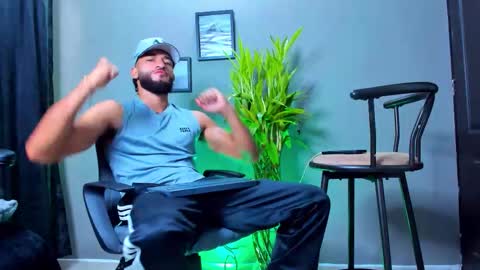 Steve  online show from October 25, 2025, 2:24 pm