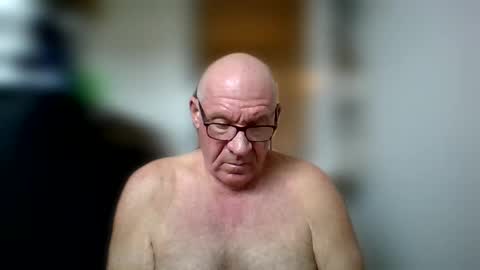 stevejons47 online show from October 7, 2025, 3:53 pm