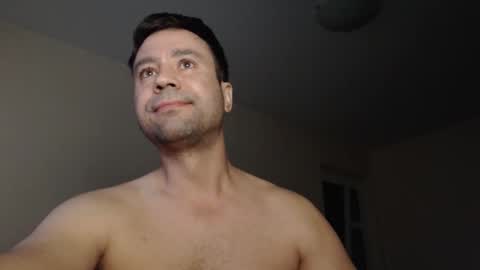 Snapshot of stevenbradley2017 chatting on December 21, 2025, 2:24 pm Steven online show from December 21, 2025, 2:24 pm