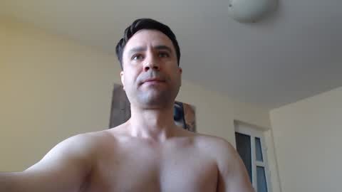 Snapshot of stevenbradley2017 chatting on March 9, 2026, 10:30 am Steven online show from March 9, 2026, 10:30 am