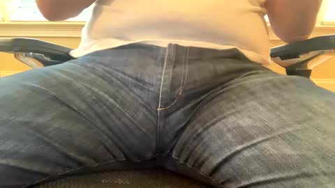 Snapshot of stevenh5710 chatting on March 10, 2025, 3:30 pm stevenh5710 online show from March 10, 2025, 3:30 pm