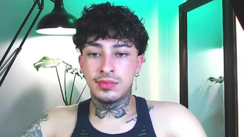 Daniel Steven Navarro online show from April 11, 2026, 10:14 pm