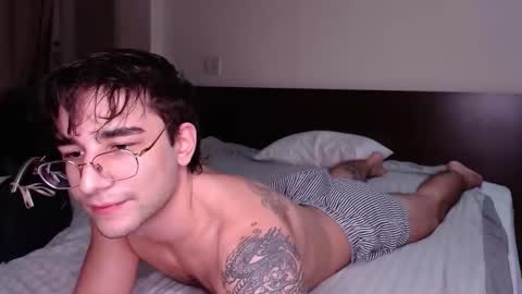 Alex   online show from November 14, 2025, 10:18 pm