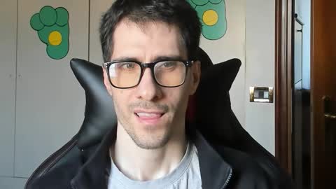 Snapshot of stevex870 chatting on October 13, 2025, 3:01 pm Steve online show from October 13, 2025, 3:01 pm