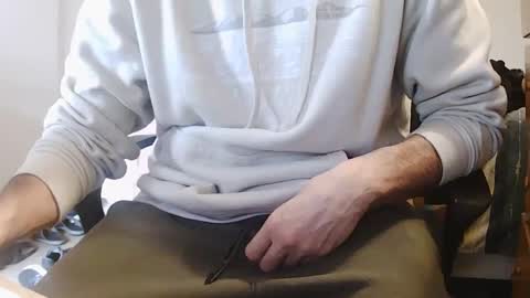 Snapshot of stevo69697 chatting on February 17, 2025, 8:04 pm Chillguy online show from February 17, 2025, 8:04 pm