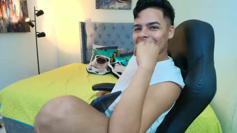 Snapshot of stewart_mateo_ chatting on October 9, 2025, 2:42 am stewart online show from October 9, 2025, 2:42 am