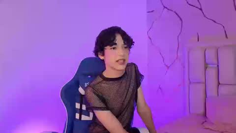 Sthepano  online show from March 20, 2026, 4:28 am