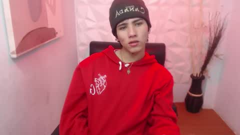 Stich online show from March 24, 2026, 12:32 pm