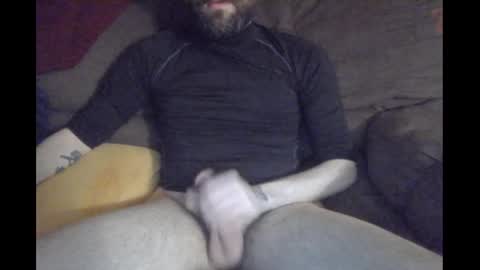 stickywhiteslime online show from April 12, 2026, 7:35 am