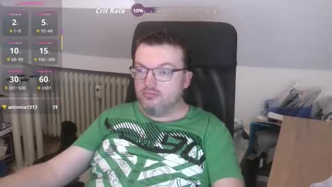 Snapshot of still_alive1985 chatting on October 30, 2025, 7:10 am Oliver online show from October 30, 2025, 7:10 am