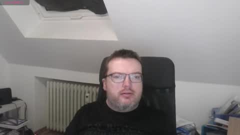 Snapshot of still_alive1985 chatting on November 2, 2025, 5:54 am Oliver online show from November 2, 2025, 5:54 am