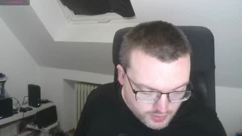 Snapshot of still_alive1985 chatting on November 20, 2025, 8:52 pm Oliver online show from November 20, 2025, 8:52 pm