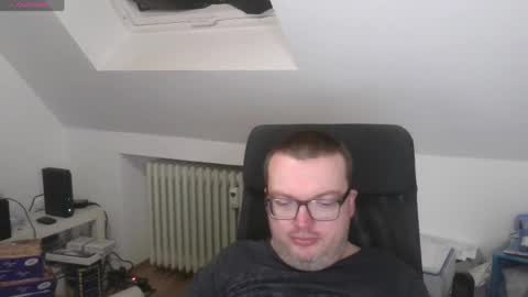 Oliver online show from April 15, 2026, 7:10 pm