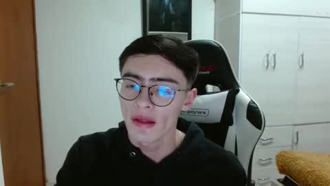 Snapshot of stiv_grant chatting on January 27, 2025, 11:22 pm stiv_grant online show from January 27, 2025, 11:22 pm