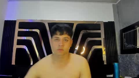 Snapshot of stiven_pooh chatting on December 20, 2024, 11:26 pm Steven Pooh online show from December 20, 2024, 11:26 pm