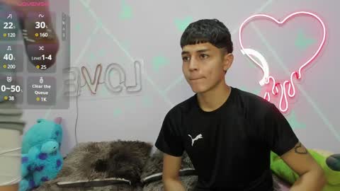 Bryan  Stiven online show from February 26, 2025, 11:04 pm