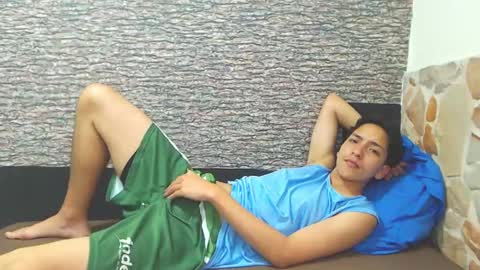 stivenluke online show from February 18, 2025, 6:48 am