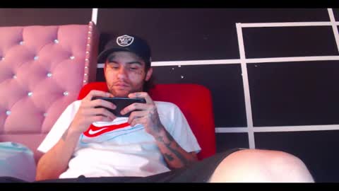 stiven online show from November 2, 2025, 3:25 pm