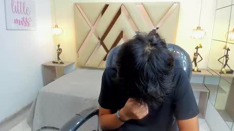 Stiwen online show from February 12, 2026, 1:17 pm